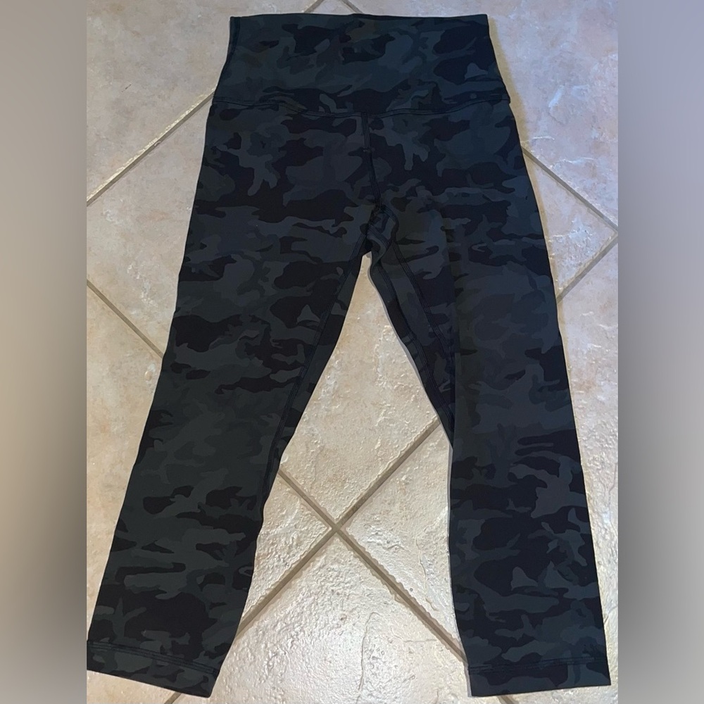 Lululemon Vuori Alo Yoga Women’s Align Crop 21” Leggings Pants Camo Green 6 - Picture 6 of 12
